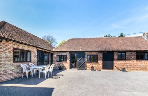 Bodle Street Green House | The Cowshed - Two Bedroom House, Sleeps 4