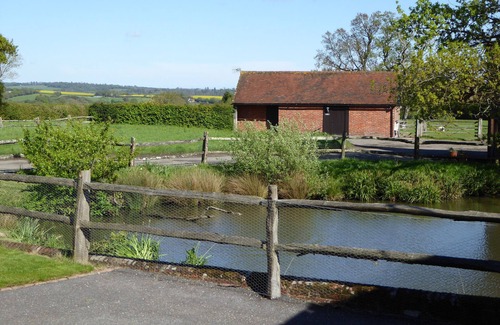 Bodle Street Green House | The Cowshed - Two Bedroom House, Sleeps 4