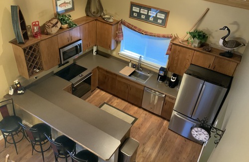 Big Sky Ski Chalet | The Cozy Chalet in Gallatin Range -Warm and Inviting Mountain Chalet