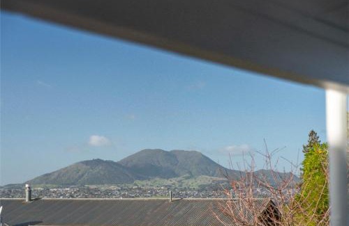 Taupo House | The Cozy Corner - Taupo Holiday Home