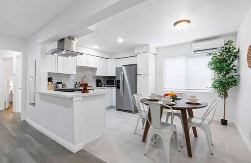 Rosemead Apartment | The Cozy Cosmopolitan