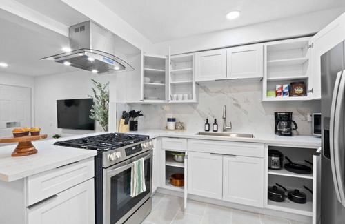 Rosemead Apartment | The Cozy Cosmopolitan