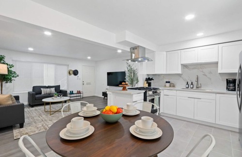 Rosemead Apartment | The Cozy Cosmopolitan