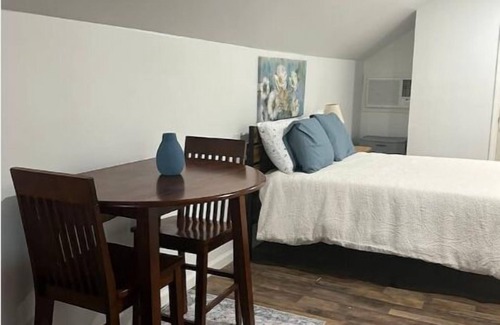 Fluker Apartment | The Cozy Country Loft