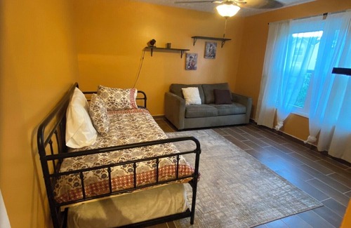 Westover Condo | The Cozy Family Retreat, Fayetteville, Fort Liberty, Airborne Paratroopers