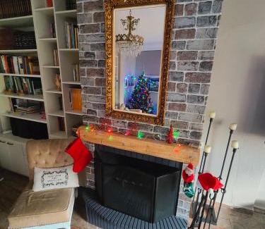 Pella House | The Cozy Garden Villa