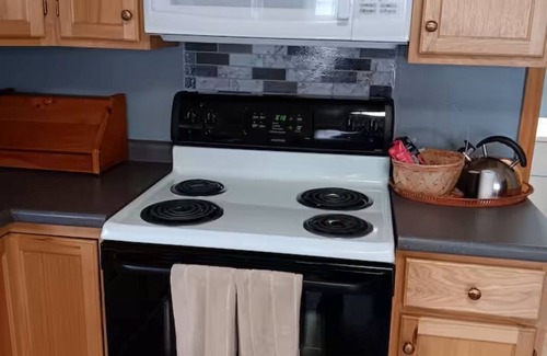 Batavia Apartment | The Cozy Nook! Charming 1-bedroom apartment in Batavia with WiFi, AC