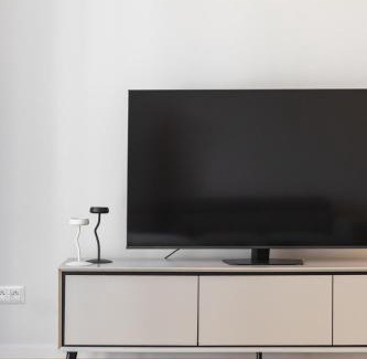 Nivy Apartment | The Cozy Pearl - Light, Style & Balcony Comfort