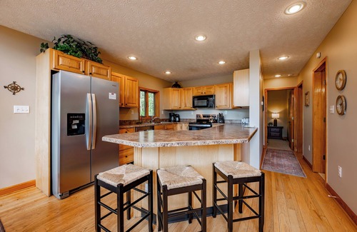 Paradise Point House | The Cozy Perch: Lake Access, Dogs Welcome, Hot Tub, Fire Pit!