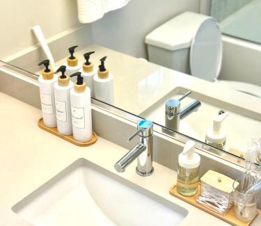 Renfrew-Collingwood House | The Cozy Quad In the Heart of Vancouver