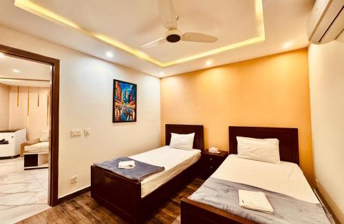 Lahore Apartment | The Cozy Suite by Lux Haven Stays 2 Bedroom Apartment