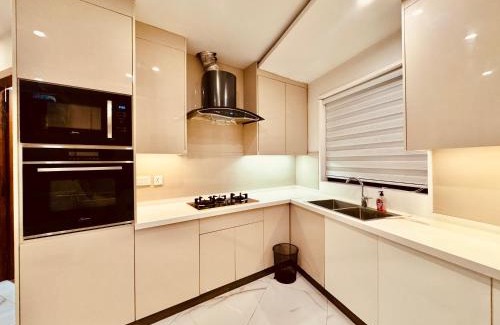 Lahore Apartment | The Cozy Suite by Lux Haven Stays 2 Bedroom Apartment