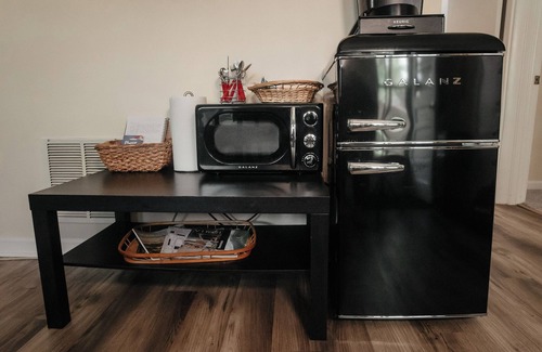 Harrisonburg House | The Cozy Suite - Walking Distance to Downtown Harrisonburg and JMU