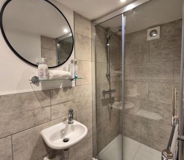 Gawcott House | The Cranny, 1 Bedroom House with Indoor Fireplace