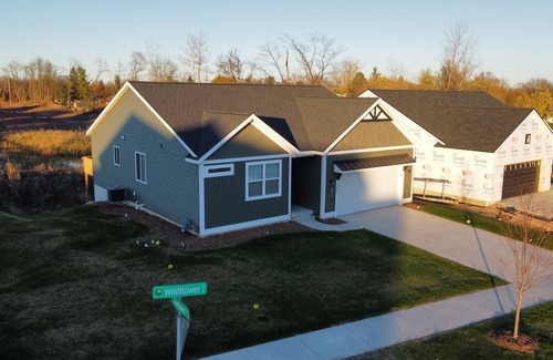 Kentwood House | The Crash Pad 1