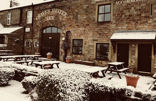 Stirton Hotel | The Craven Heifer