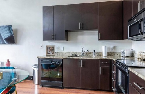 Lindridge-Martin Manor Apartment | The Creators Creative Space