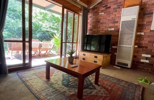 Wodonga House | The Creek Cottage Wodonga