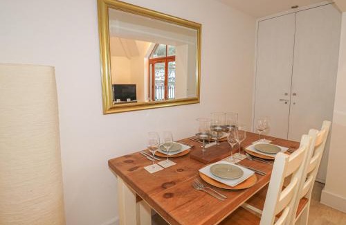 West Looe Apartment | The Creekside