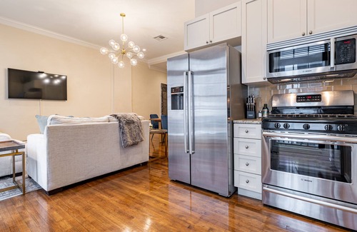 French Quarter Apartment | The Creole, 2B/2B Historic FQ Apt. - 60 Day Min. Rental