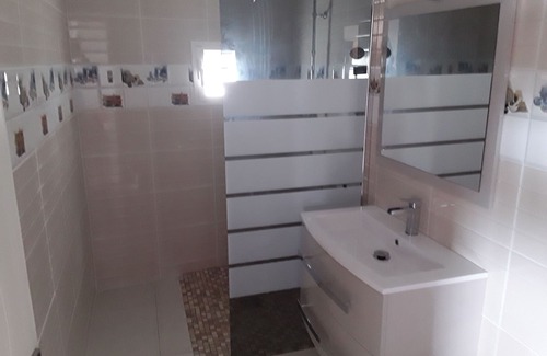 Centre Ville Apartment | the creolia rue motais in narbonne le tampon