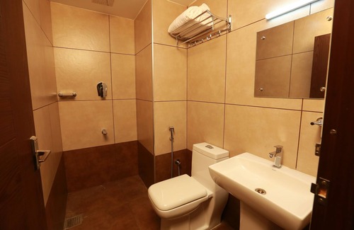 Kalamassery Hotel | The Crescent Suites