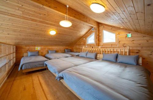 Zenibako House | The Crestview Lodge