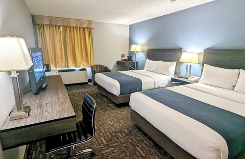 Hinton Hotel | The Crestwood Hotel