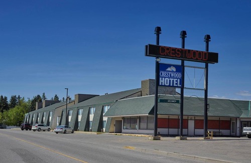 Hinton Hotel | The Crestwood Hotel