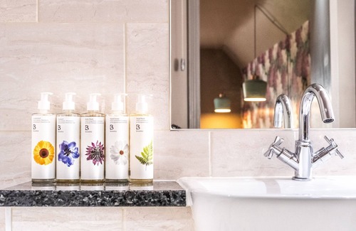 Clavering Hotel | The Cricketers