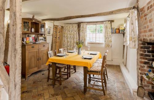Halstead House | The Croft - 28243