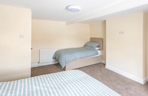 Esh Apartment | The Cross Keys