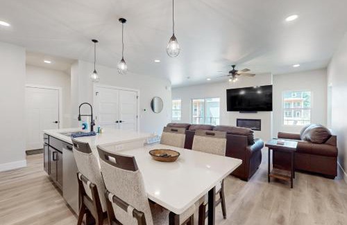 Eagle River House | The Crossing at Lake Forest- 35 & 36