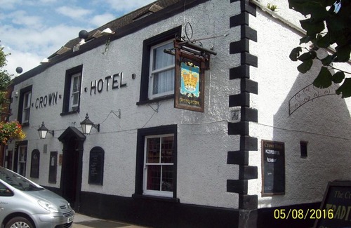Wootton Bassett Hotel | The Crown Hotel