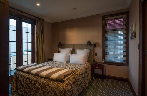 Ahuriri Hotel | The Crown Hotel Napier