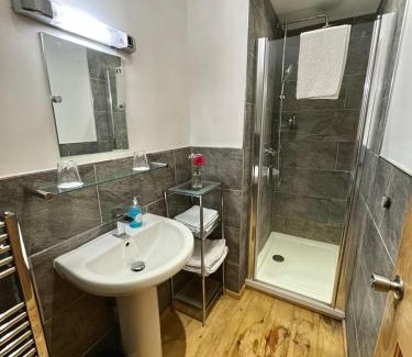West Down Bed & Breakfast | The Crown Inn