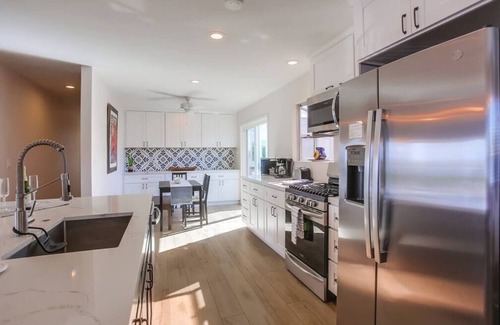 Crown Point Villa | The Crown Jewel Villa with AC! Bikes, Kayak and SUP!