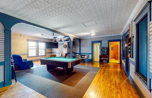 Madawaska House | The Crown of Maine on Main