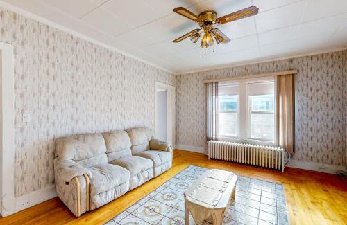 Madawaska House | The Crown of Maine on Main