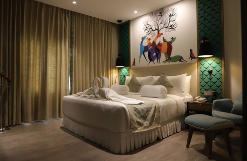 Seraikela Hotel | THE CRUZE PREMIUM BOUTIQUE HOTEL