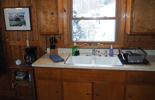Frankfort Cabin | The Crystalaire Cabin - Charming, Relaxing, and Peaceful in A Very Quiet Area!