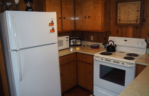 Frankfort Cabin | The Crystalaire Cabin - Charming, Relaxing, and Peaceful in A Very Quiet Area!