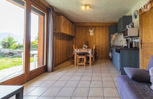 La Lechere House | THE CUBS HUT