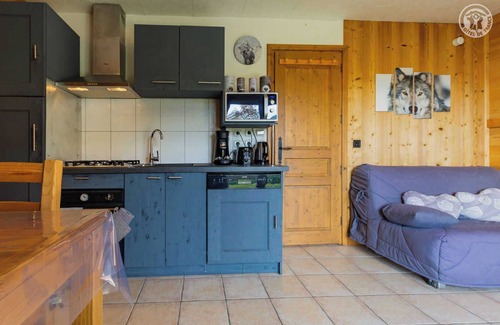 La Lechere House | THE CUBS HUT