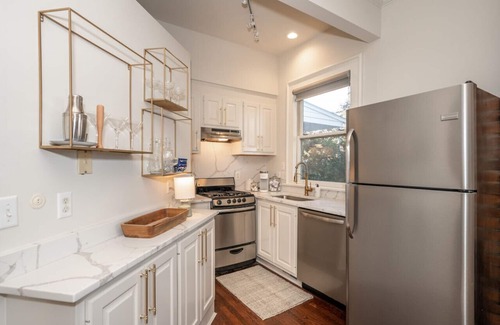 Mount Adams Condo | The Curio at Centennial House