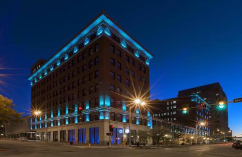 Downtown Hotel | The Current Iowa, Autograph Collection