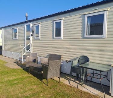 Porthcawl Other | The Cwtch Caravan Trecco Bay