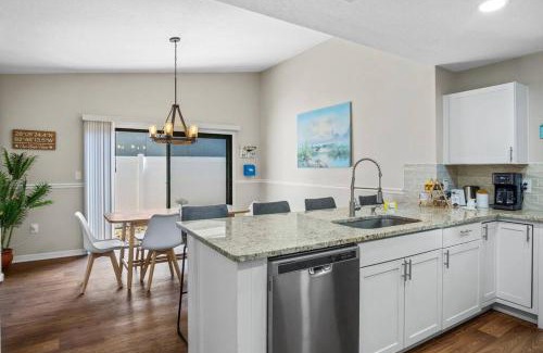 Palm Harbor House | The Cycling Mermaid Palm Harbor, Florida - Bonus Travel Itinerary!