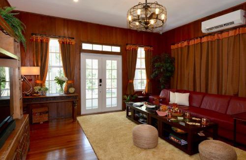 Canal Point Bed & Breakfast | The Cypress Lodge