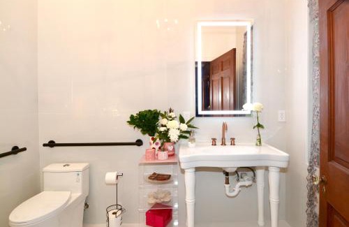 Canal Point Bed & Breakfast | The Cypress Lodge